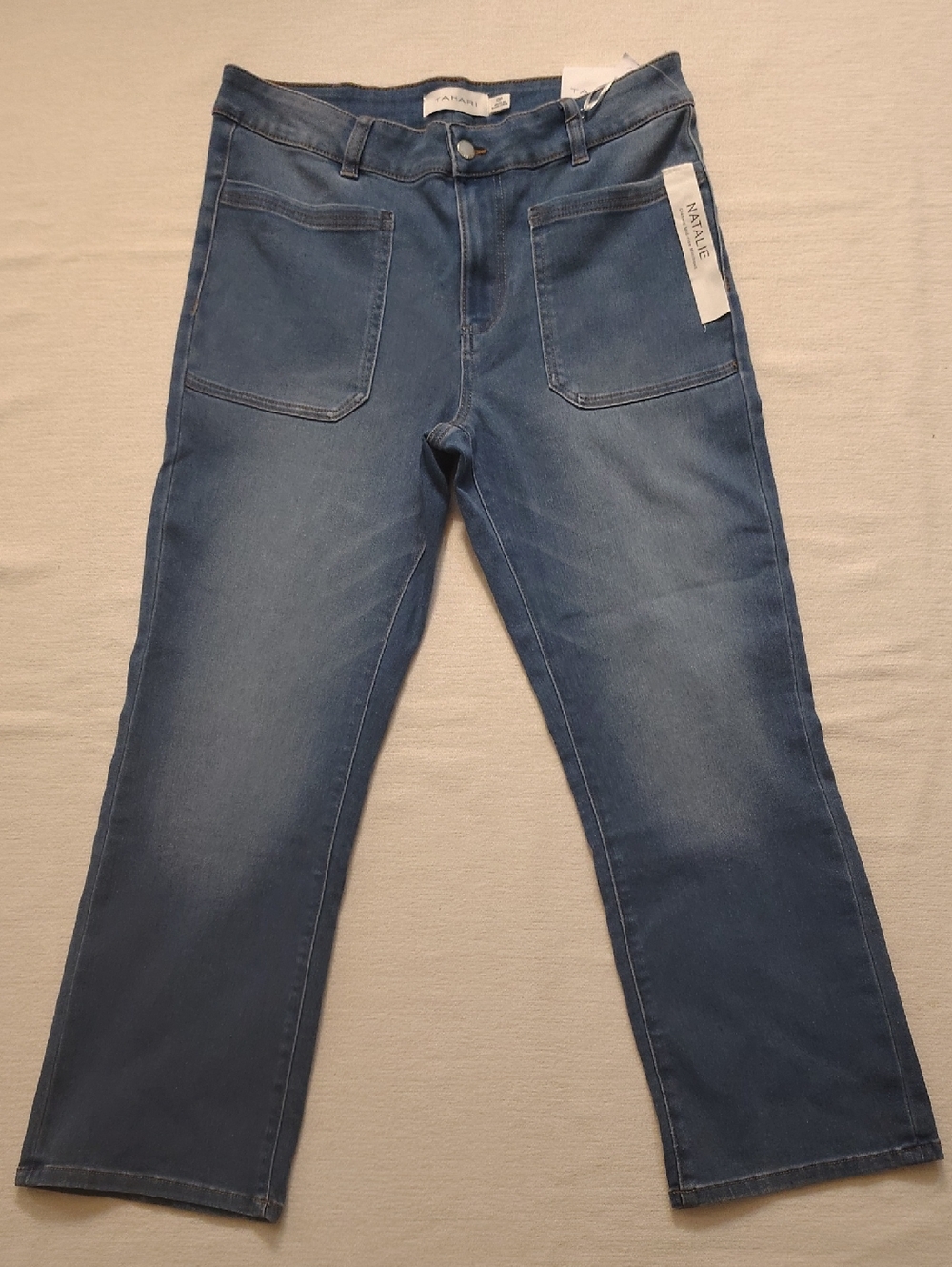 Tahari Petite Classic Mid -rise Mini boot Jeans. Color Glacier Wash. Size 10P - Picture 3 of 11
